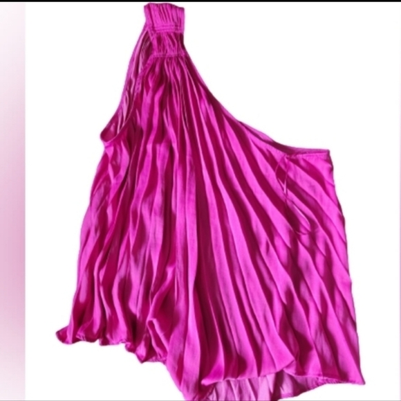 Banana Republic Tops - Banana Republic, one shoulder pleated top sleeveless color pink size m ,L,xL